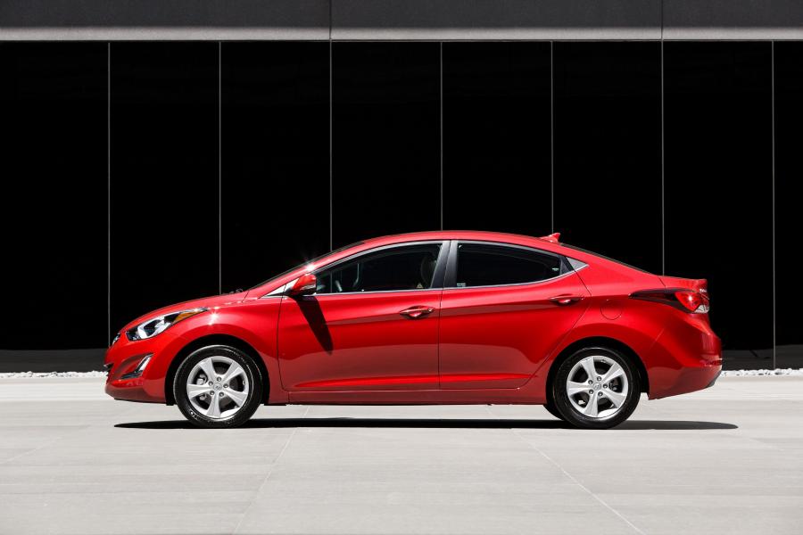  Hyundai Elantra Value Edition 2015 года  (фото 3 из 27)